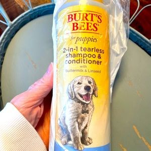 New 16 oz Burt’s Bees 2 in 1 Dog Shampoo and Conditioner for Puppies